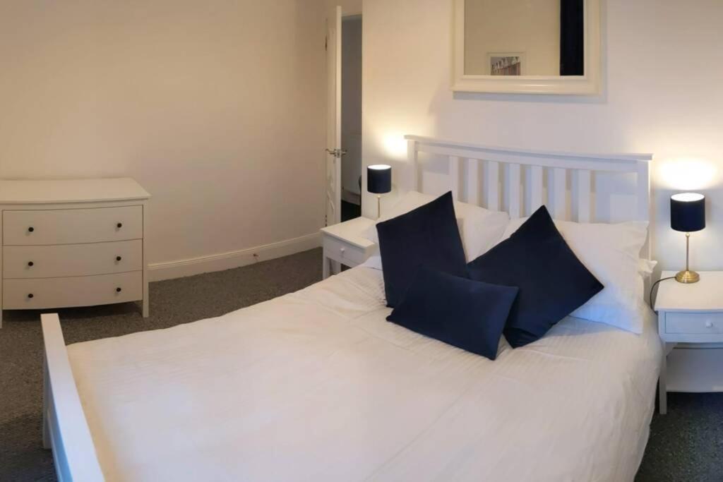 Glenfinnan - Two Bedroom Apartment Дънфърмлин Екстериор снимка