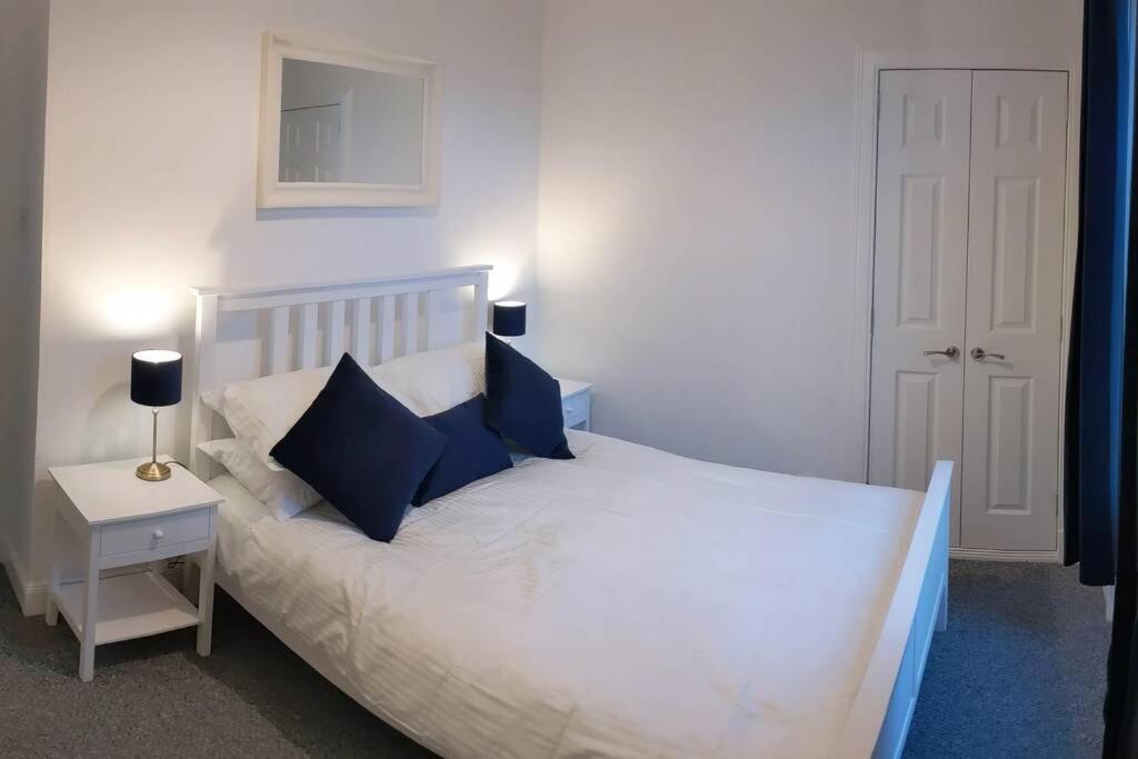Glenfinnan - Two Bedroom Apartment Дънфърмлин Екстериор снимка