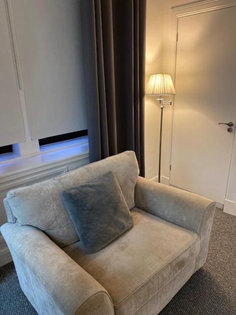 Glenfinnan - Two Bedroom Apartment Дънфърмлин Екстериор снимка